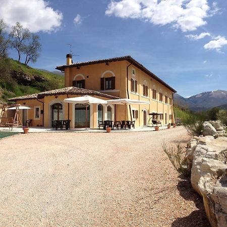 Il Casale San Martino Bed and Breakfast Norcia Eksteriør billede
