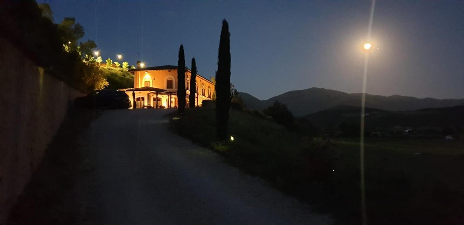Il Casale San Martino Bed and Breakfast Norcia Eksteriør billede